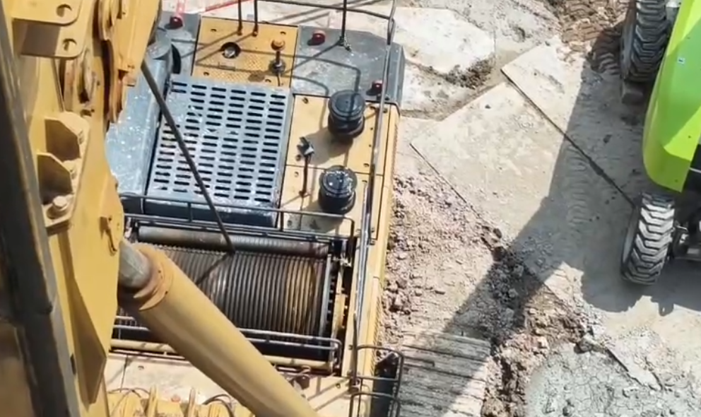 Heavy Lifting Equipment